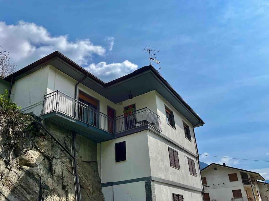 شقة La Casa Di Sabi Locana المظهر الخارجي الصورة
