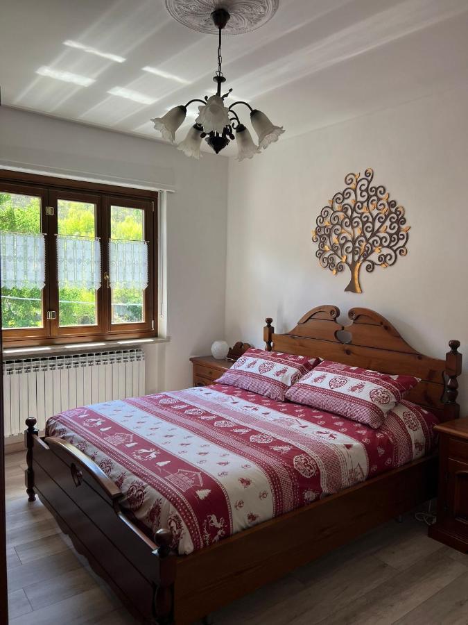 شقة La Casa Di Sabi Locana المظهر الخارجي الصورة
